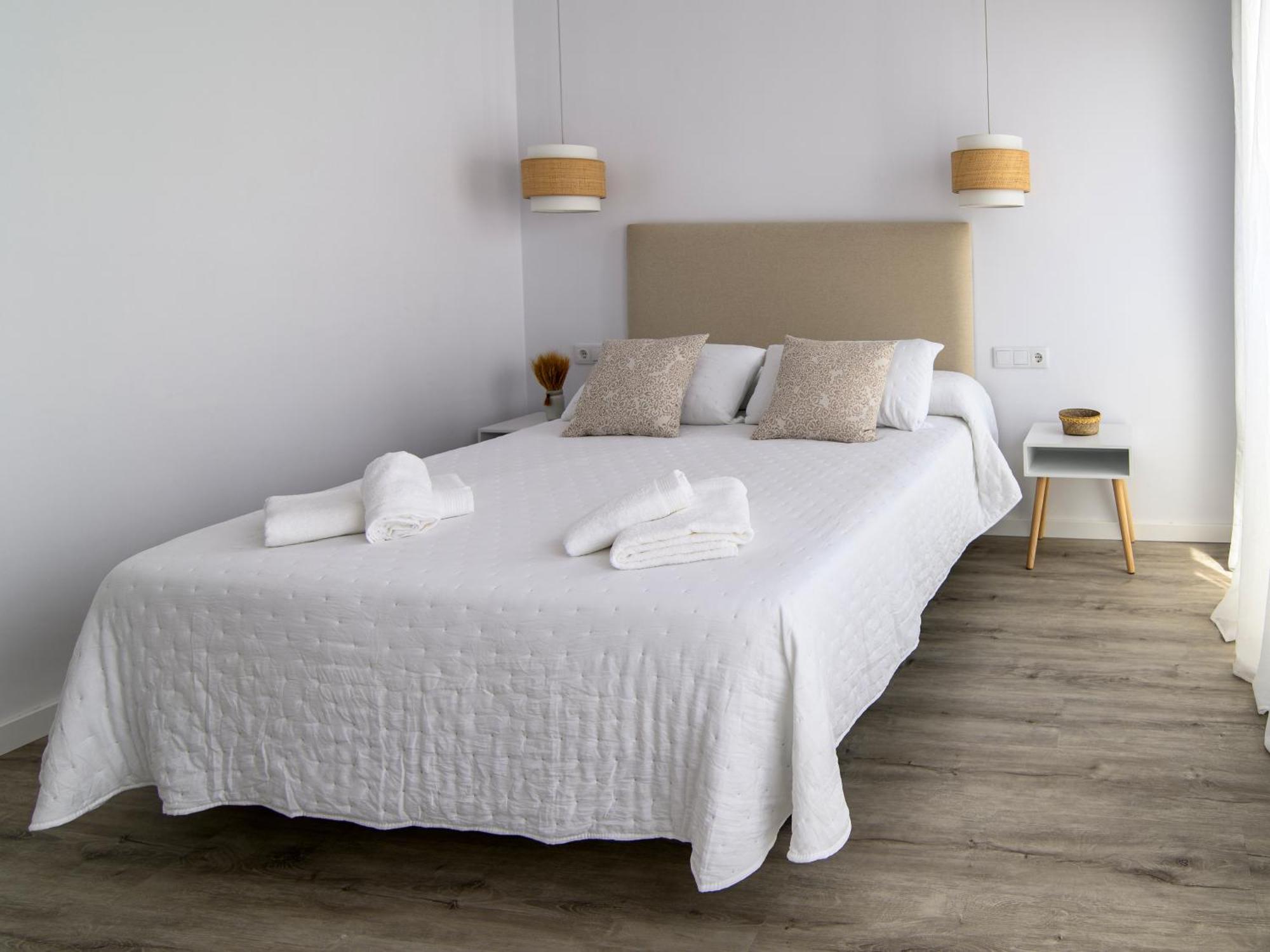 Antonella Suites Фуэнтес-де-Андалусия Экстерьер фото